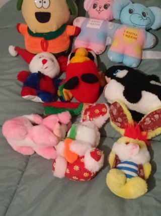 Lote de peluches variados