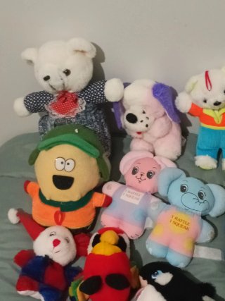 Lote de peluches variados