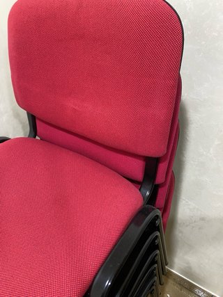 Sillas de oficina apilables rojas