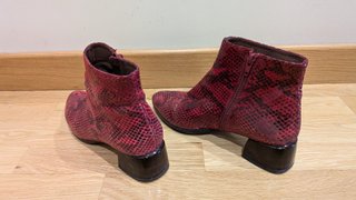 Botines Hispanitas Piel Rojo y Negro Talla 38