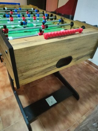 Futbolín de madera