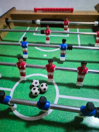 Futbolín de madera