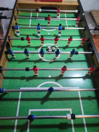 Futbolín de madera