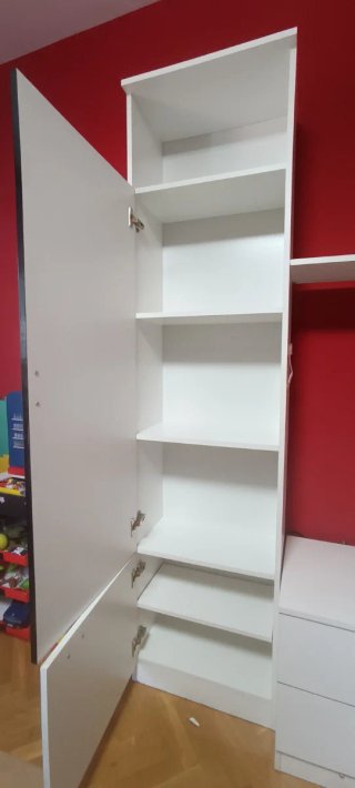 Mueble de salón moderno blanco y negro