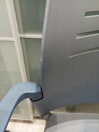 Silla de oficina azul y gris