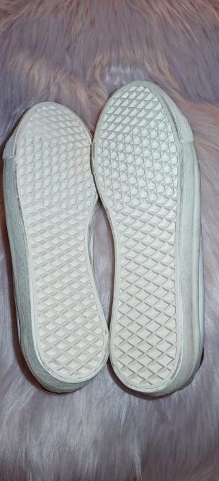 Zapatillas blancas detalle dorado talla 40