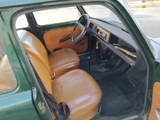 Coche clásico Simca 900 motor Barreiro