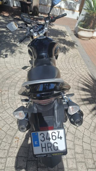 Suzuki Inazuma 250cc Negra y Plata