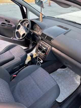SEAT Alhambra 2004