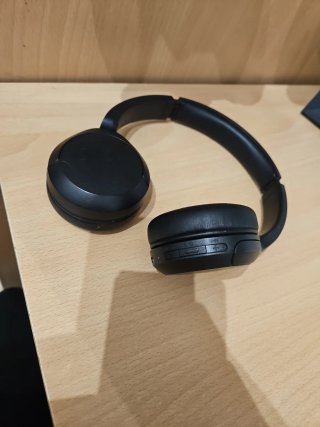 Cascos Sony Negros