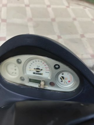 Moto Scooter Samada 125 Plata y Negra