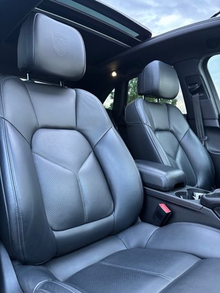 Porsche Macan S *Porsche Approved 01/2027