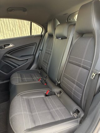 Mercedes-Benz Clase A180