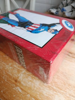 Estuche Decadas Marvel  Incluye 4 tomos cada uno