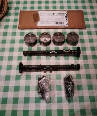 Árboles de levas y pistones YEC/GYTR Yamaha R1