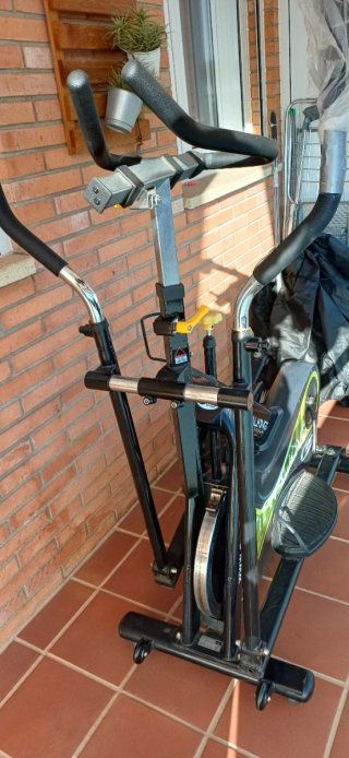 Bicicleta Elíptica BH KT 2.0 FitWalking
