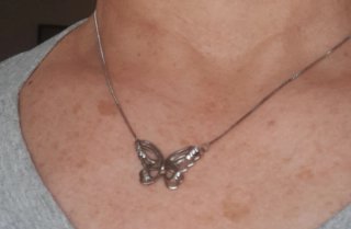 Collana con farfalla argento