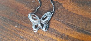 Collana con farfalla argento
