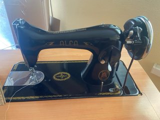 Máquina de coser Alfa S.A. Eibar España