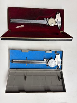Calibre Pie de Rey con Caja