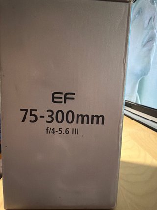 Canon EF 75-300mm f/4-5.6 III Teleobjetivo