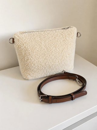Bolso borreguito tipo clutch