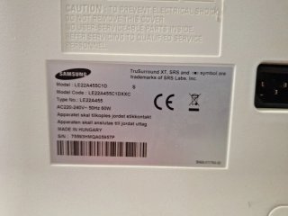Televisor Samsung Blanco con Mando, 22