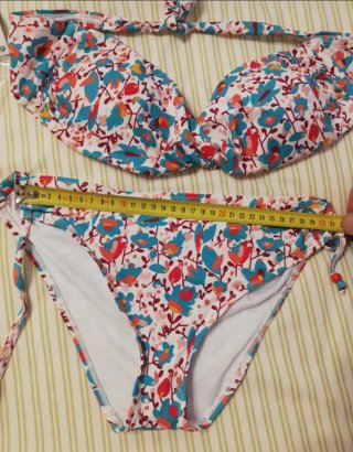 Bikini floral T.40 nuevo