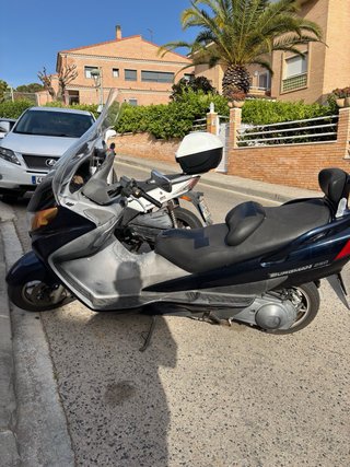 Suzuki Burgman 250 Azul