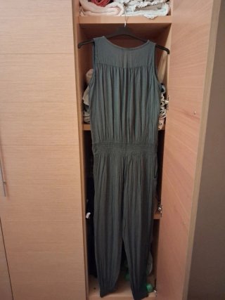 Mono gris de verano