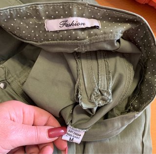 Pantaloni verdi oliva