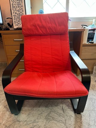 Sillón Poäng Ikea Rojo y Madera Negra