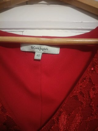 Vestido rojo encaje lentejuelas
