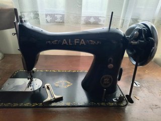 Máquina de coser Alfa S.A. Eibar España