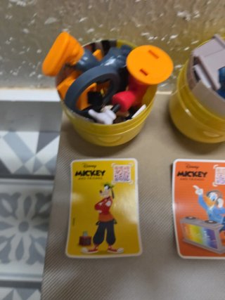 Kinder Sorpresa Disney Mickey y Amigos