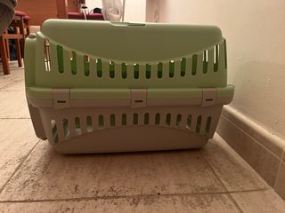 Transportín para gato plástico duro verde/negro