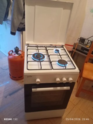 Cocina de gas butano blanca