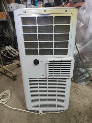 Aire Acondicionado Portátil Gris y Blanco