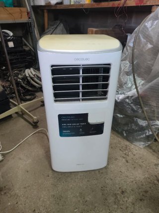 Aire Acondicionado Portátil Gris y Blanco