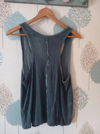 Camiseta sin mangas con calavera