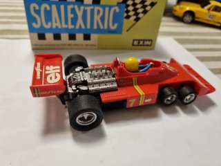 SCALEXTRIC EXIN TYRELL P34 ROJO CLARO