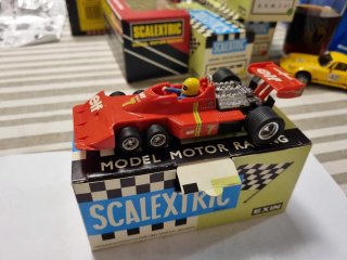 SCALEXTRIC EXIN TYRELL P34 ROJO CLARO