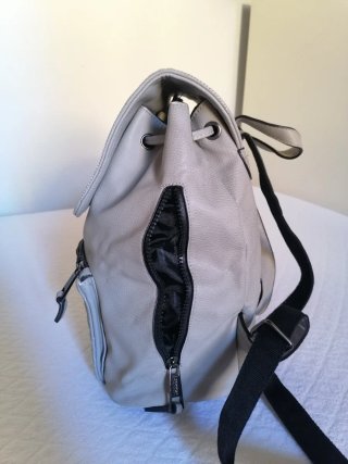 Zaino grigio in pelle trapuntato