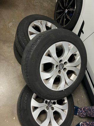 Llantas Citroën C8 con gomas Michelin 215/60 R16
