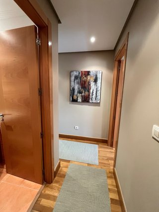 Alquilo piso junto Centro Comercial Gran Via