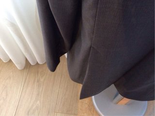 Traje de hombre gris y verde