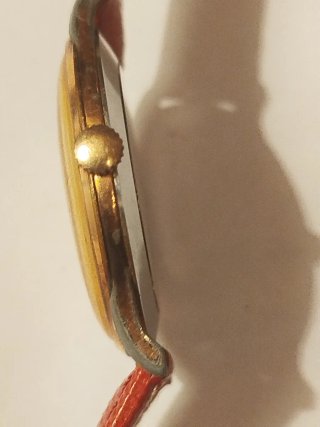Reloj Perudi Ancre 15 Rubis Dorado y Rojo