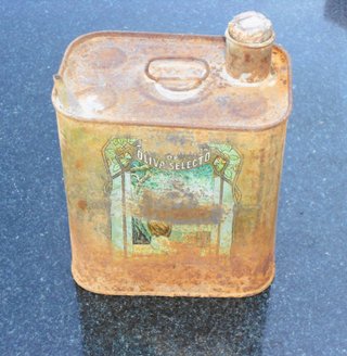 Latas antiguas.