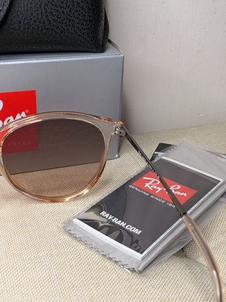 Ray-Ban Erika RB4171Occhiali da Sole colore BRONZO