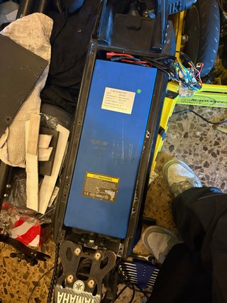 Reparacion y modificacion de patinetes electricos